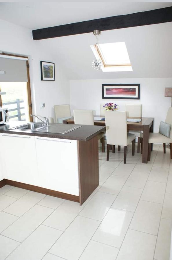 Cozy & Remote Hideaway Gintys Cottage Ross Port Exteriér fotografie